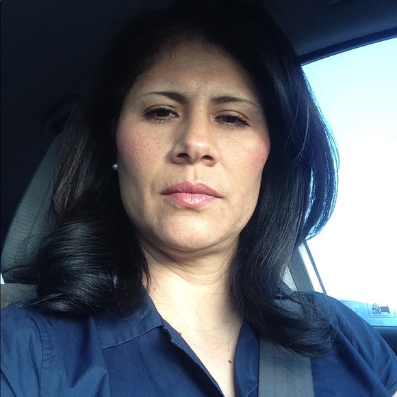 Meet your Posher, Elena - Picture 1 of 1